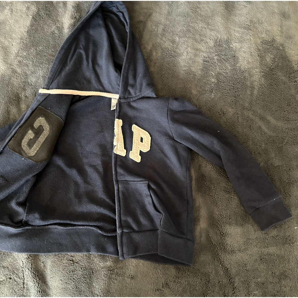 Gap hoddie